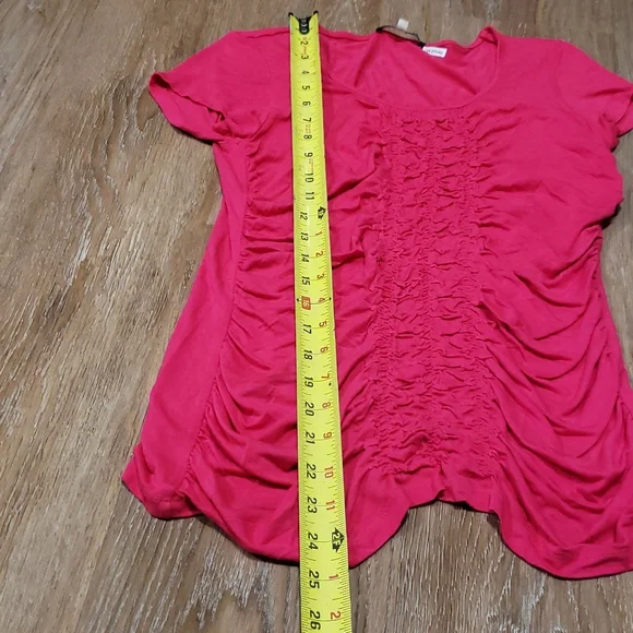 (M) Cable and Guage Fushcia Perfectly Ruched Tee Comfy Soft Casual Weekend - Picture 3 of 7